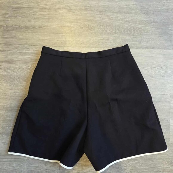 Aritzia Wilfred Le Fou Shorts Sz 10 Black - Picture 2 of 8